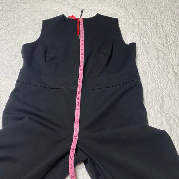 SPANX The Perfect Jumpsuit Womens 1X Petite Black Sleeveless Flare Shapewear - Picture 7 of 10